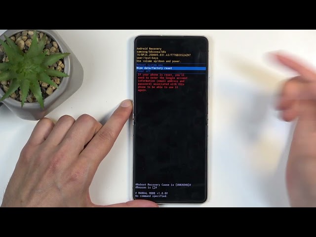 SAMSUNG Galaxy Z Flip 8 – How to Hard Reset