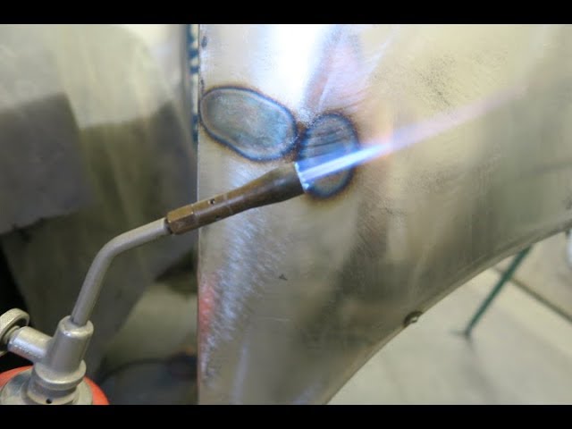Heat shrinking using a blowlamp panel beating Tips and Tricks #4