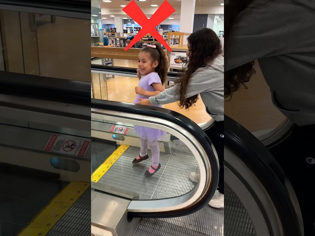 Safety tips in the escalator for Kids #safetytips #kidsvideos #kidsvideo #shorts