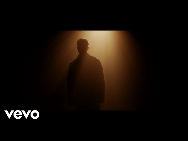 Nico Santos - Optimist
