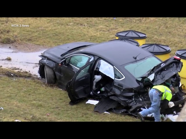Thousands of dollars spills onto US highway Metro Video
