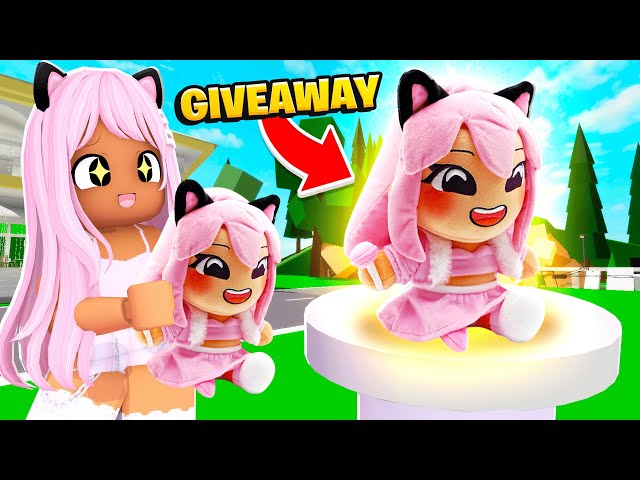 Layla Roblox x YOUTOOZ Plushie!