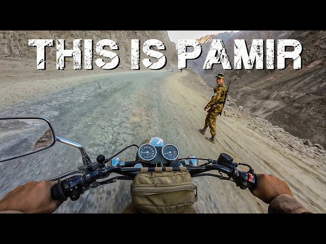 SOBREVIVE la carretera del Pamir con una vieja motocicleta rota 🇹🇯