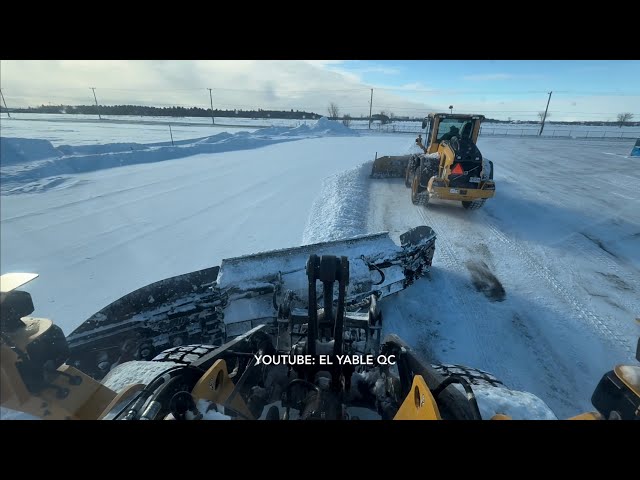 ** Snow Plowing / Team work🔥/Large Warehouse / 3" of Snow ** VOLVO L70H W/ 10'-22' Wing Plow