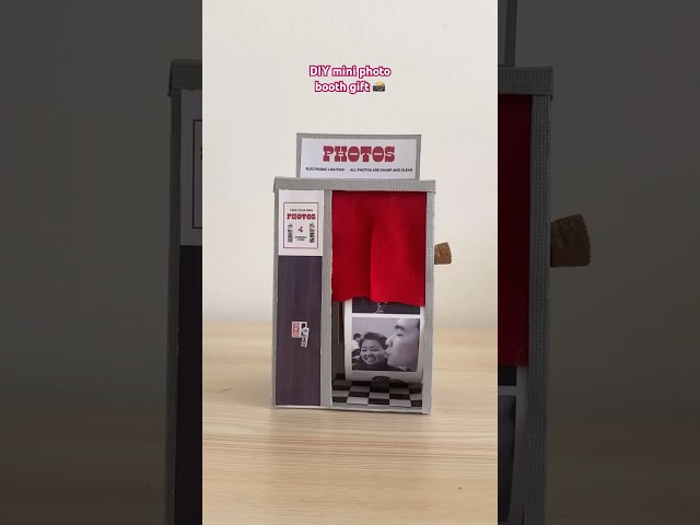 DIY mini Photo Booth 🫶 inspired by @ jambajukiee on tt #diygift #photobooth #diy #valentinesday