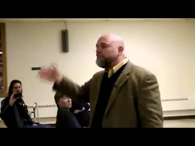 MUST SEE, & PLEASE CIRCULATE: COMMON CORE; WHAT IT IS, WHY IT IS, AND WHO'S BEHIND IT.