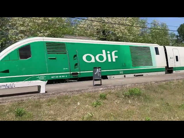 10-5-22 Tren d’ADIF per Fornells de la Selva. jmc