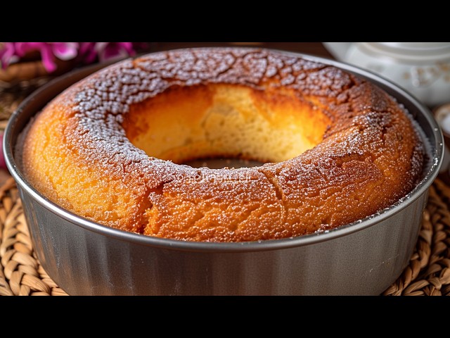 A pie in 10 spoons and 5 minutes! You'll be making this pie daily!