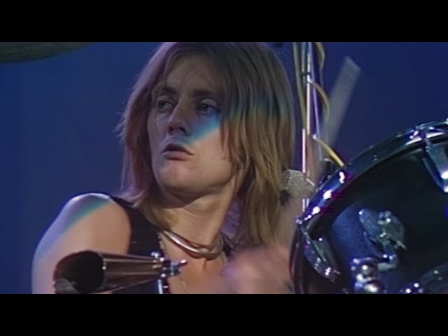 Queen - Keep Yourself Alive (Official Video Remastered)