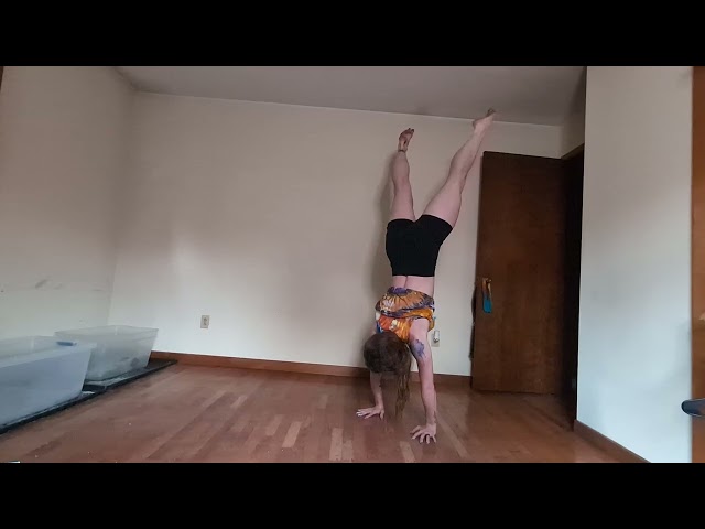 Handstand Practice Day 152/365 Round 6 