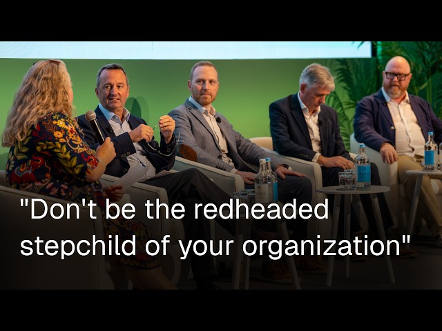 9 - Strategic Imperatives for Customer Outcomes in an AI World | Professional Services Panel