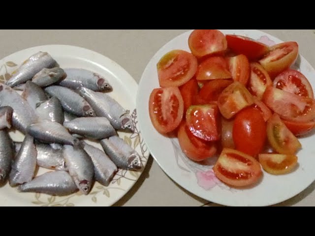 পুটিমাছ দিয়ে টমেটোর টক রেসিপি //putimacer tok recipe #পুটিমাছ#টক#shamimaskitchen