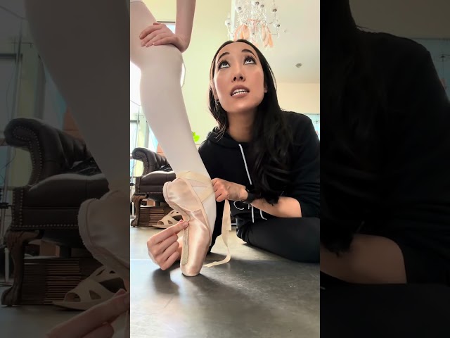 Her shoe folded in half #pointeshoes #ballet