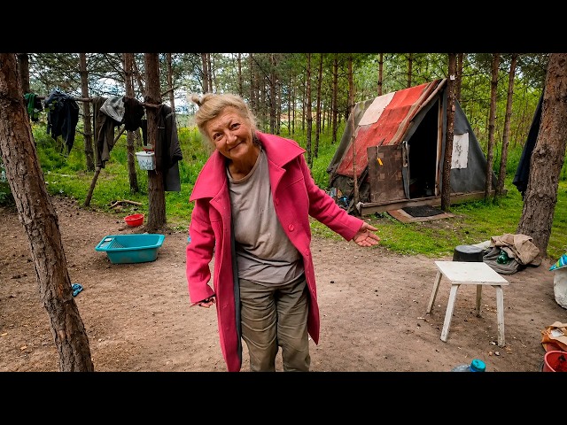 How Homeless People Earn MONEY? DUMP CAMP Life