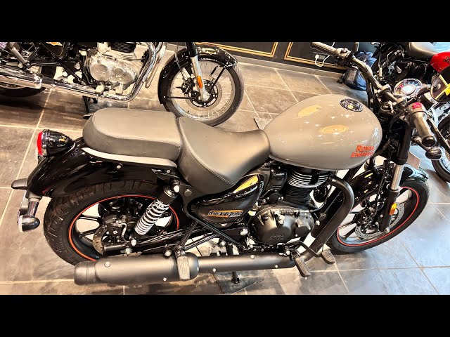 New ✅ 2026 Royal Enfield Meteor 350 Base Model Detailed Review | On Road Price Update Colour Feature