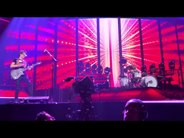 Samsung Galaxy S10+ 4K HDR Video: Muse Take a Bow