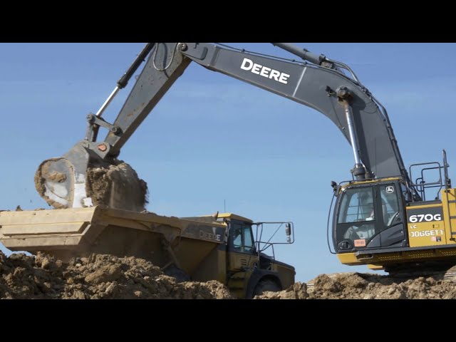 John Deere 670G Excavator | MiCa Enterprises
