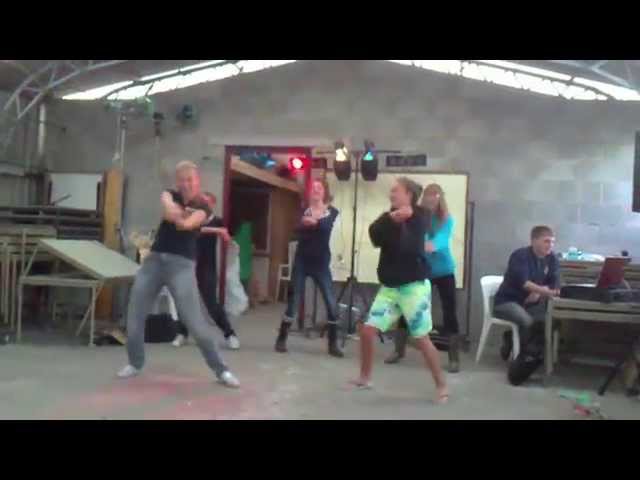 chocoX2 dance