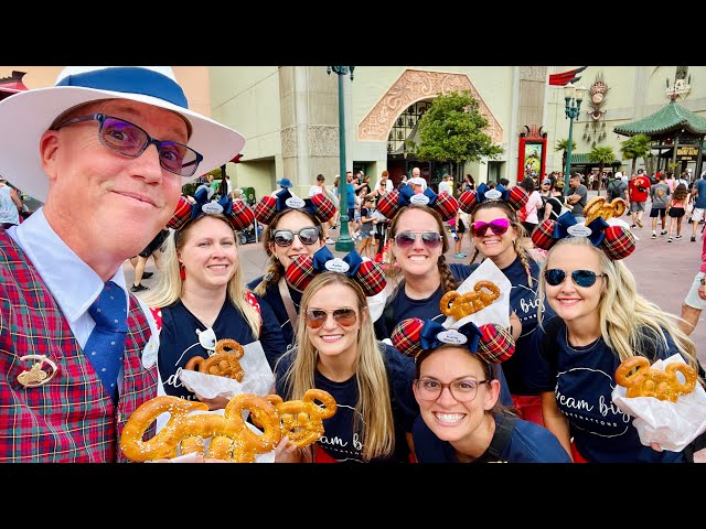 We took a Disney VIP TOUR! Best Day Ever 🙌🏼 Walt Disney World 2022