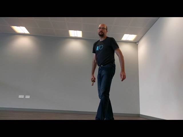 Kendama slow-mo spins