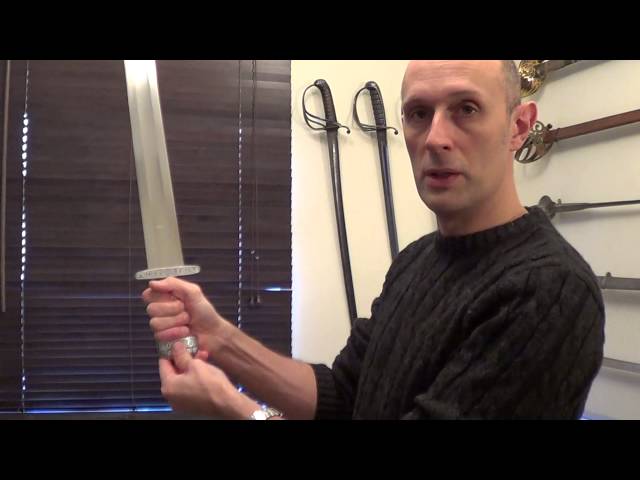 How to grip the 'Viking' sword - summary