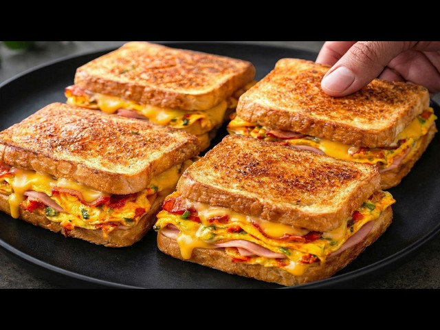 It's tastier and easier than pizza! French toast sandwich with egg in 5 minutes!