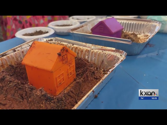 Mobile STEM lab teaches kids about flood prevention