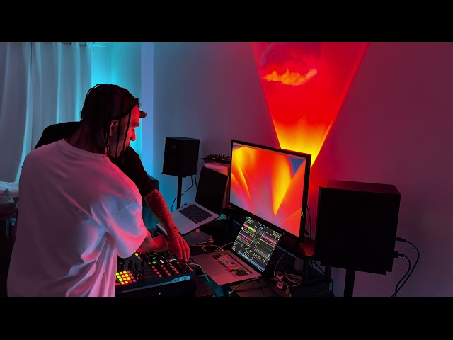 A Hybrid Set by MI-KO & JUAN CHOREN