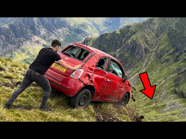 DESTROYING A FIAT 500 in 24 HOURS...