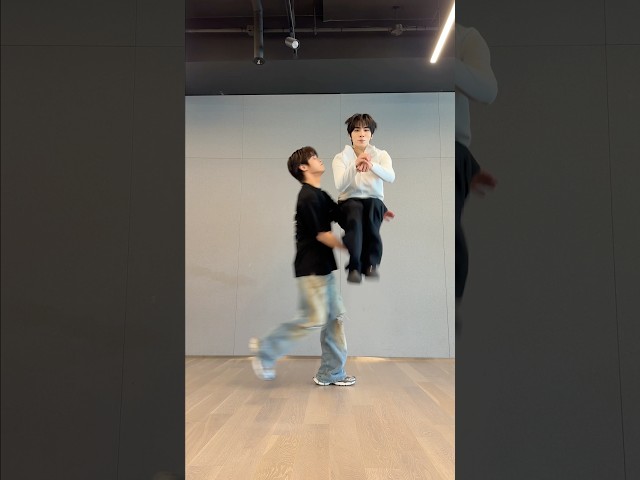 Kun tried... #WayV #威神V
