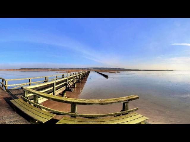 FreeGreatPicture com 9425 degree seamless panoramic injected