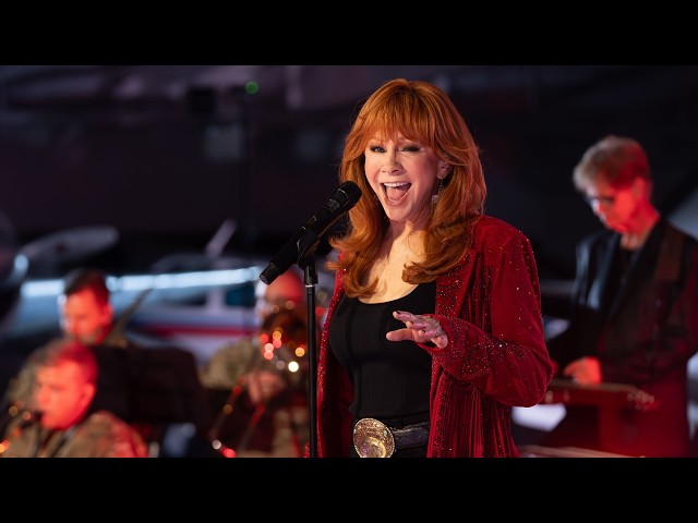 Reba McEntire - "Fancy" with The 129th Army Band