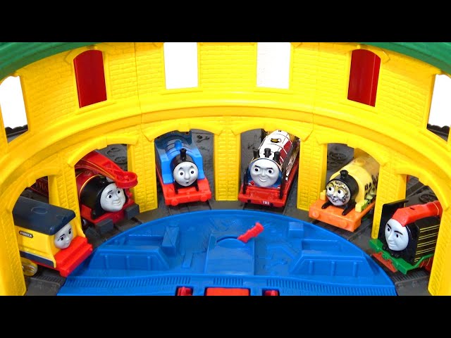 Thomas Trackmaster. Sky High Jump & Super Station