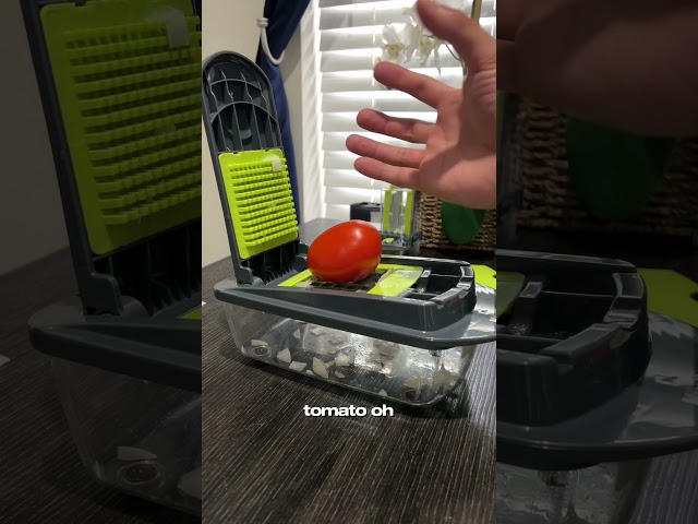 Top-rated Amazon food chopper✨ #veggiechopper  #amazonfinds #kitchen #cookinghacks #kitchengadgets