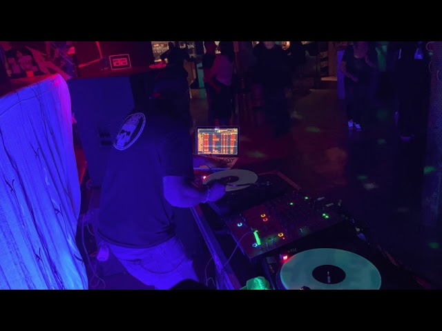 MARIO LUKE - WhÆVBÆSS