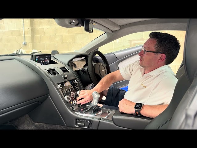 Aston Martin Apple CarPlay/Android Auto with HD Screen and OEM Control
