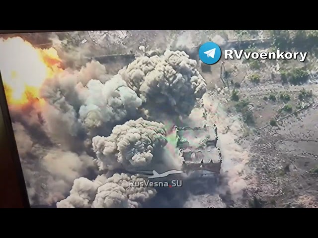 🔥 Russian forces dropped four FAB-500 aerial bombs that directly hit AFU's manpower