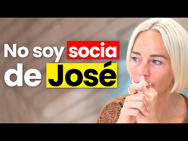 The woman pulling the strings behind José Elías (Rosa González)
