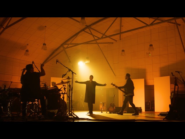The Script - Man In The Arena (Studio Performance)