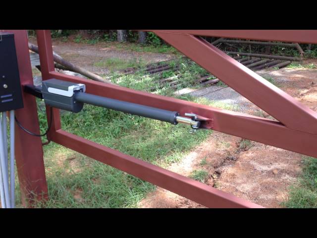 Solar-Powered Nice/Apollo Titan gate openers with Telephone System