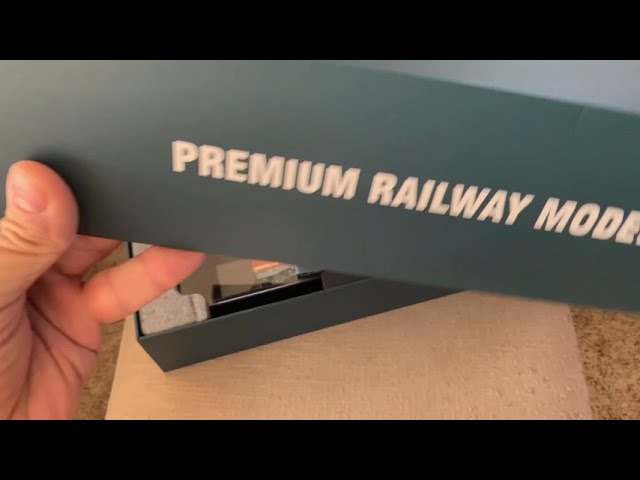 Unboxing a Chinese Charming Models China Rail 8K DCC/Sound in HO Scale