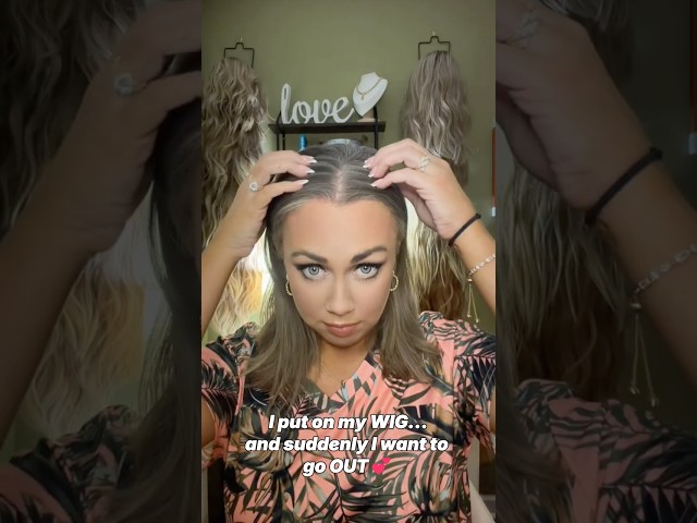 I Put on My Wig And Suddenly I Want to Go Out | UniWigs Amelie