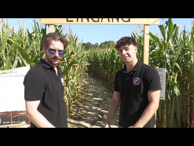 Reporters in a Duel: The Corn Maze Race