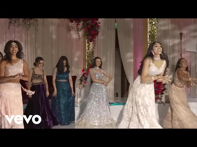 Bride Squad Dance Sangeet | Crazy Kiya Re x Desi Girl x Hawa Hawai x Ye Ishq Hai x Bole Chudiyan