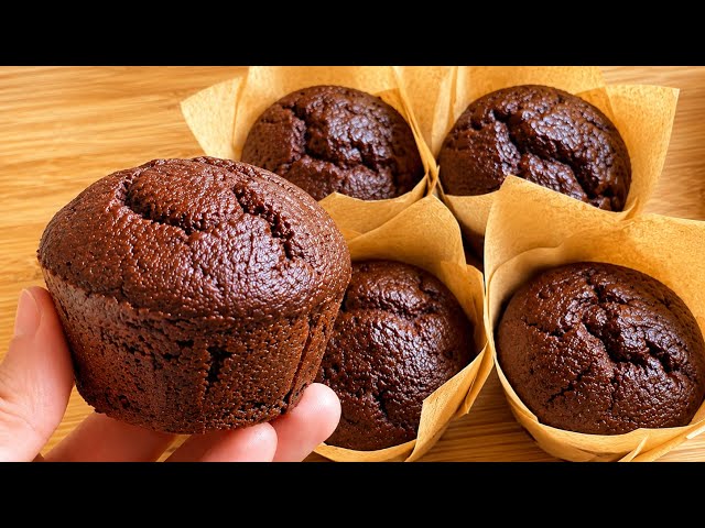 Got Oatmeal & cocoa ? Make These Healthy Muffins in 5 Minutes!