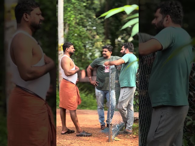 തലയിൽ പാമ്പ് കടിച്ചാൽ ! #youtube #malayalam #comedy #shortvideo #snakerescue #snackvideo #snakehead