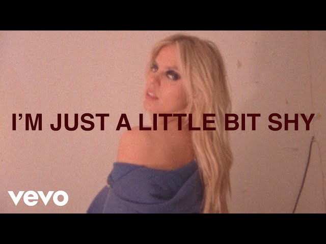 Reneé Rapp - Shy (Official Lyric Video)
