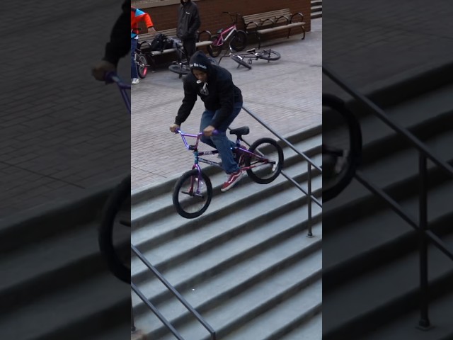 Walmart BMX Bike vs Big Stairset 🤣