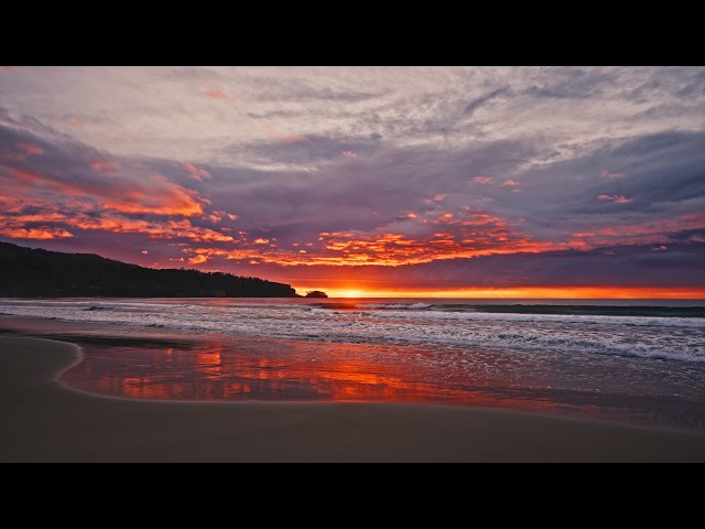 Fiery Sunset Afterglow on the Beach with Calming Ocean Waves, Relaxing ASMR for Sleep, Study & Focus