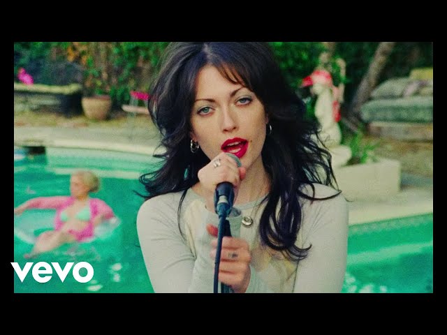 Violet Grohl - Bug In The Cake (Official Music Video)